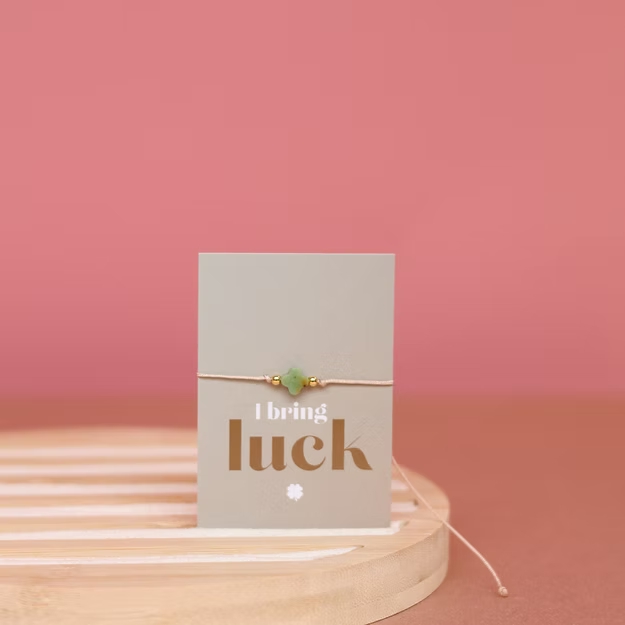 Armbandje I bring luck