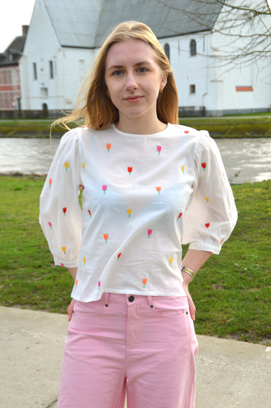 Blouse met tulpen
