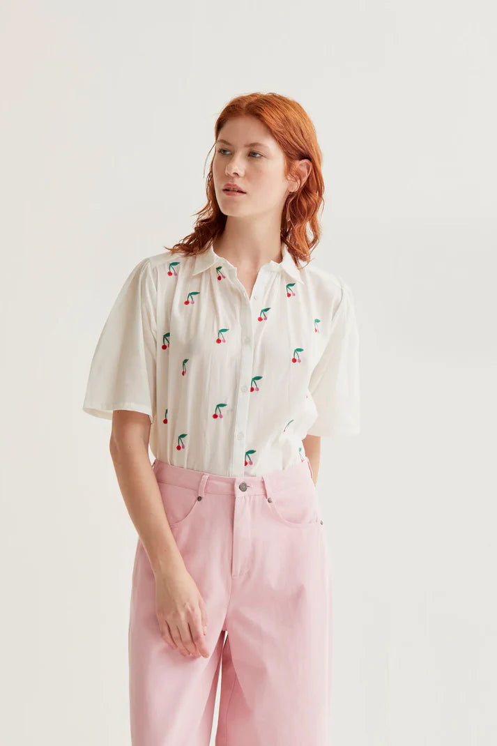 Blouse met kersenprint
