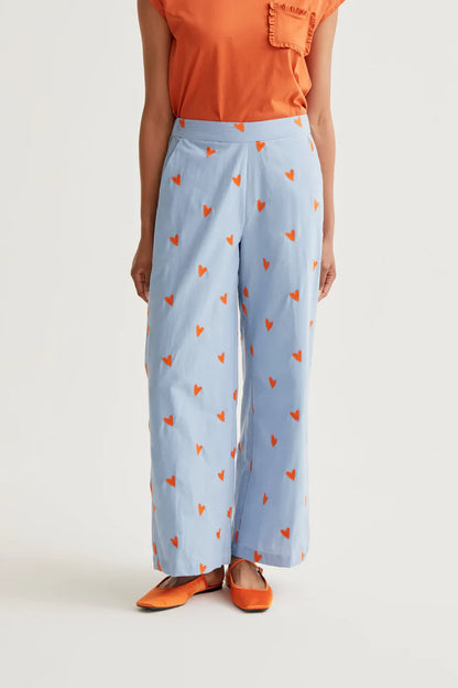 Lichtblauwe broek hartjes