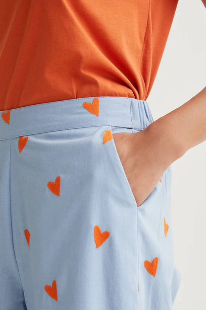 Lichtblauwe broek hartjes