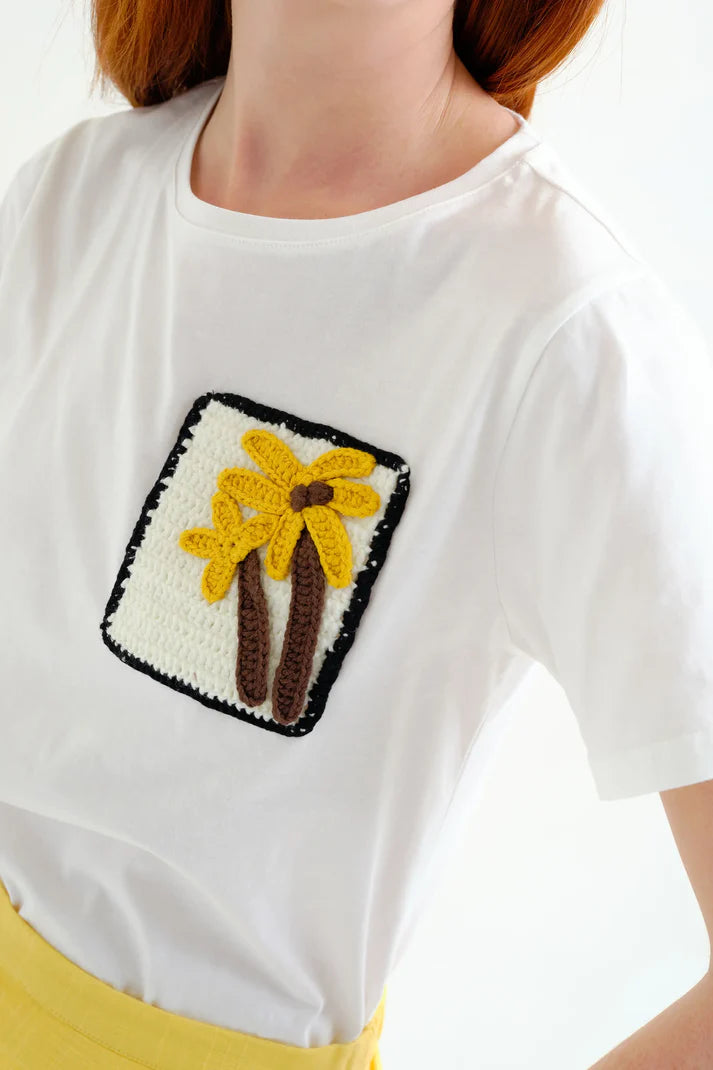 Wit T-shirt gehaakt zakje