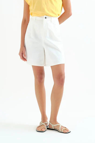 Witte short