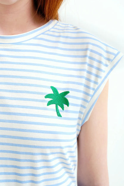 Lichtblauw T-shirt palmboom