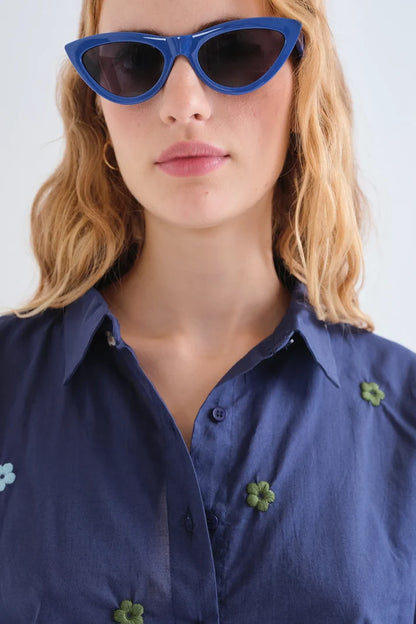 Blauwe blouse bloemetjes