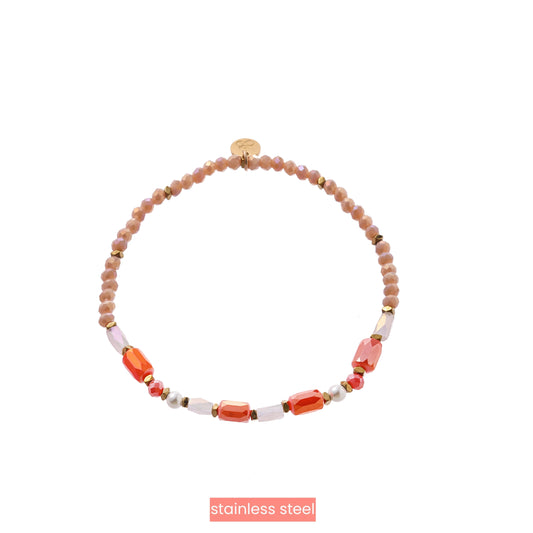 Armbandje pareltjes roze