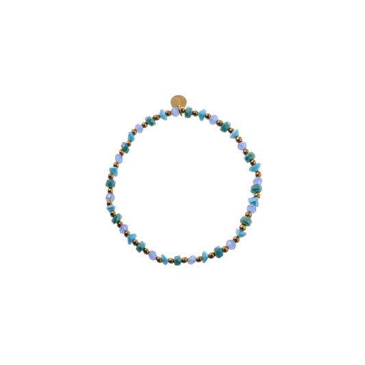 Armbandje blauwe pareltjes