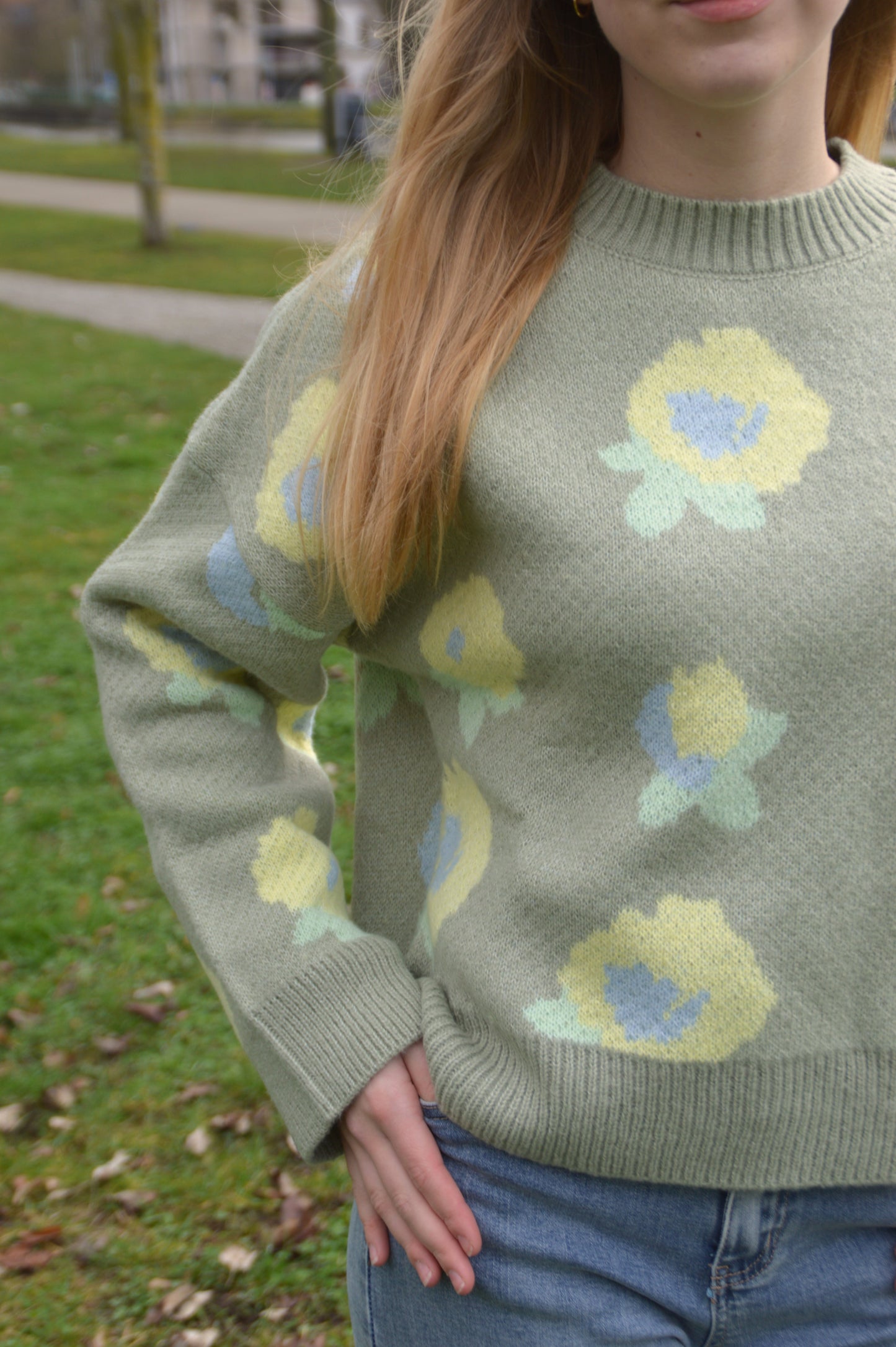 Groene trui bloemen
