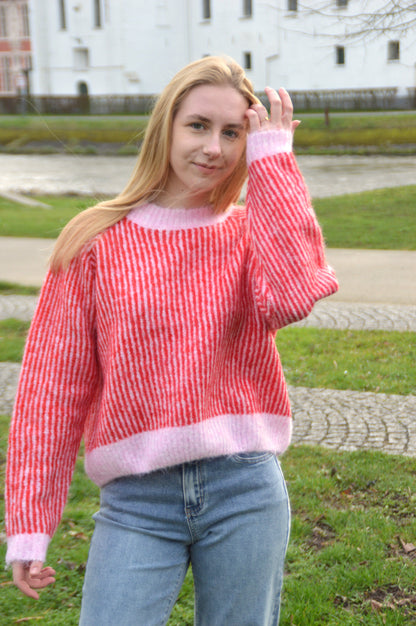 Gestreepte trui rood-roze