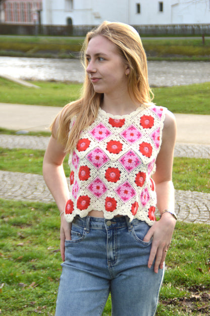 Gehaakt topje rood-roze