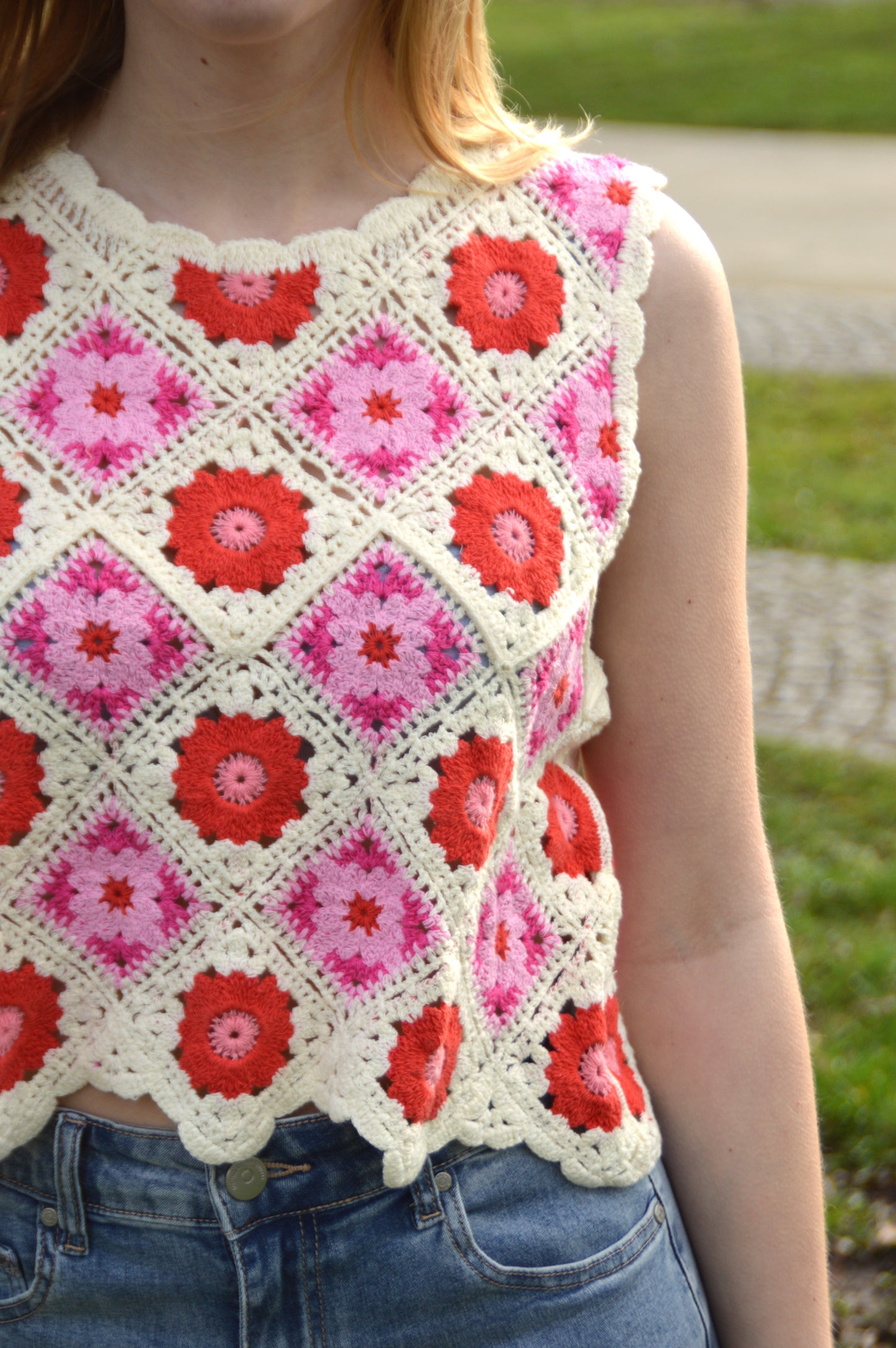Gehaakt topje rood-roze