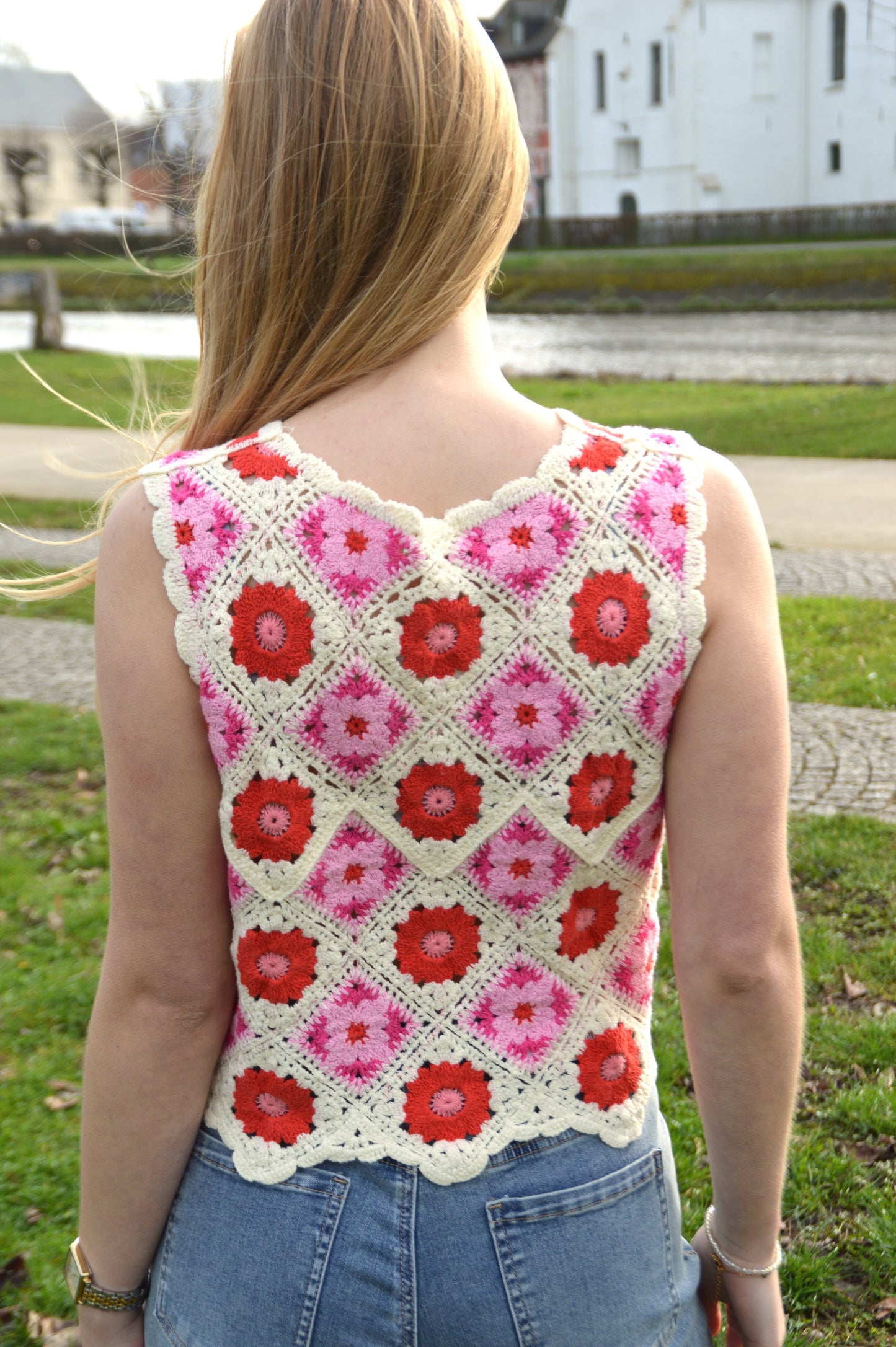 Gehaakt topje rood-roze
