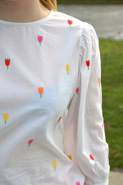 Blouse met tulpen