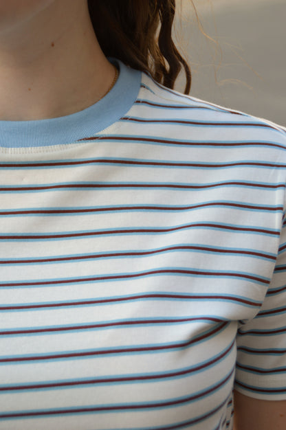 T-shirt blauwe streepjes