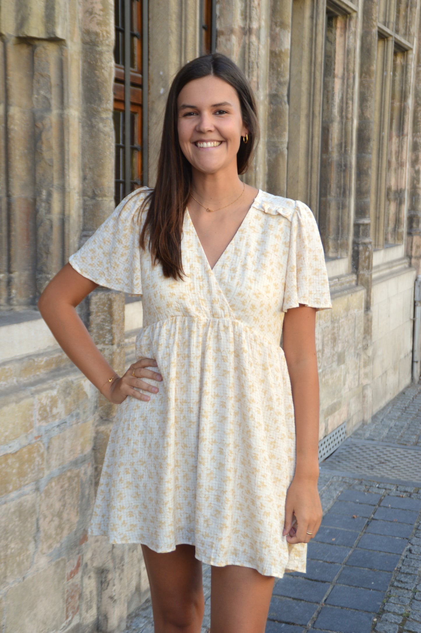 Kleedje gele bloemetjes