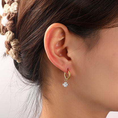 Oorbellen Sparkly Clover Hoop