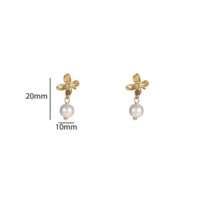 Oorbellen Pearly Flower Stud