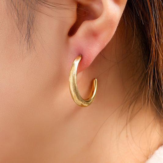 Oorbellen Moon Shape Hoop - Goud