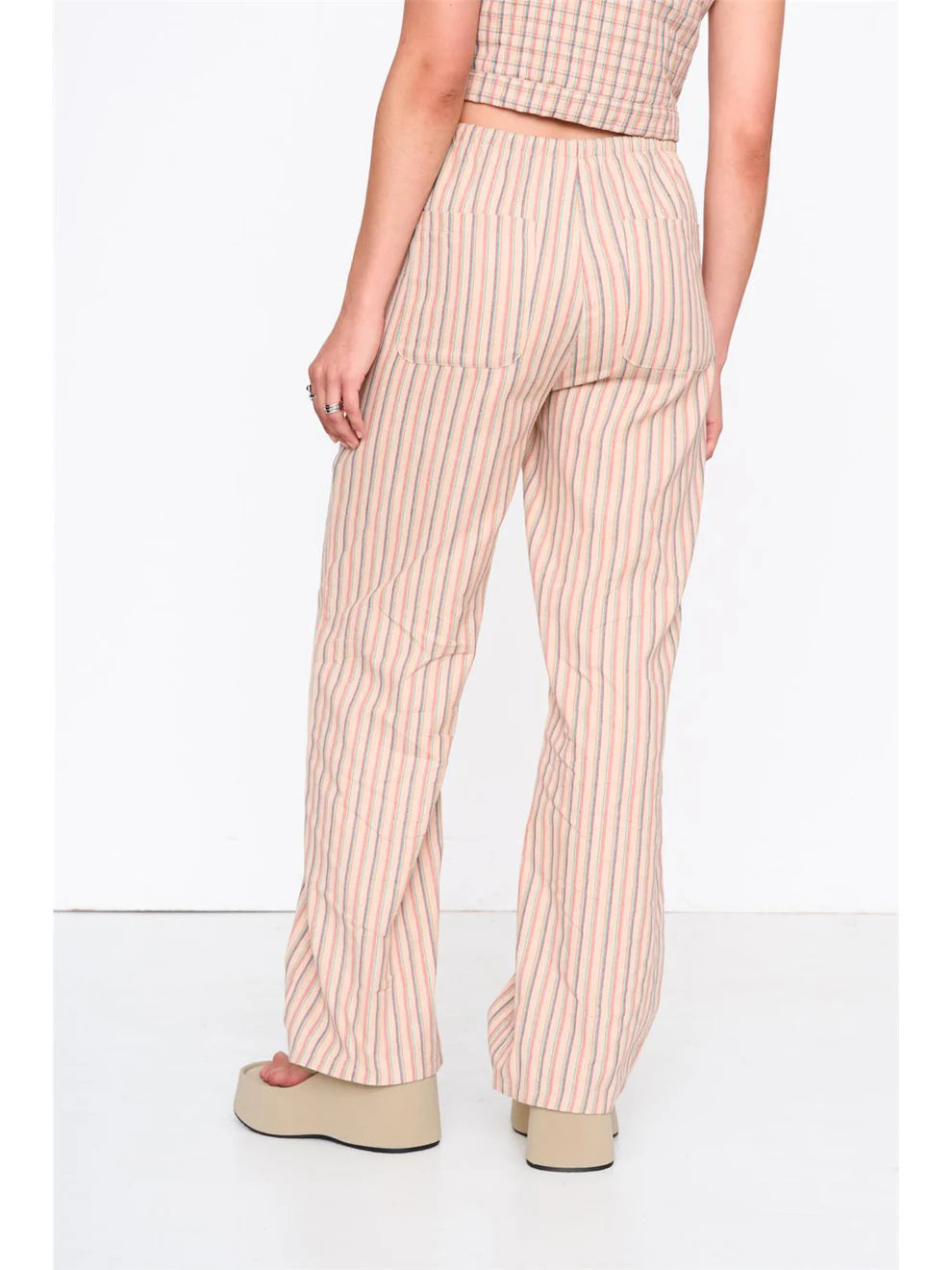 Broek met streepjes